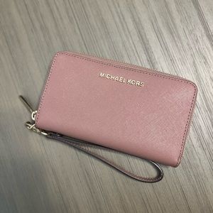 Michael Kors Wristlet